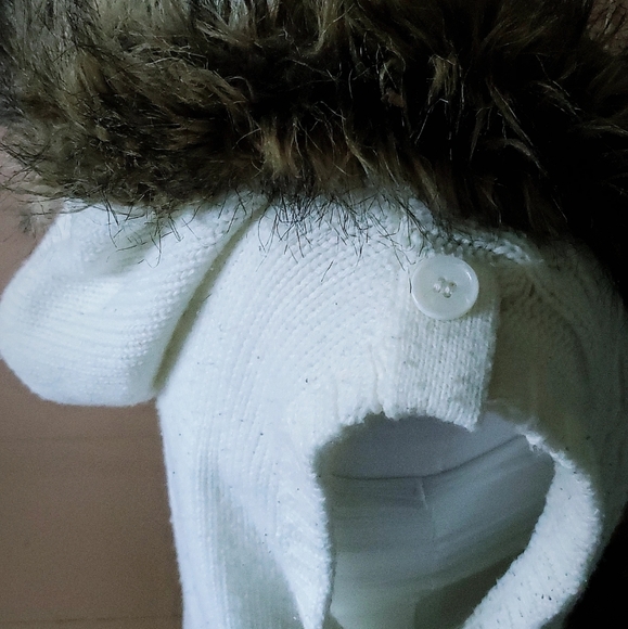 Cream/Off White Colored Vest - Picture 9 of 9